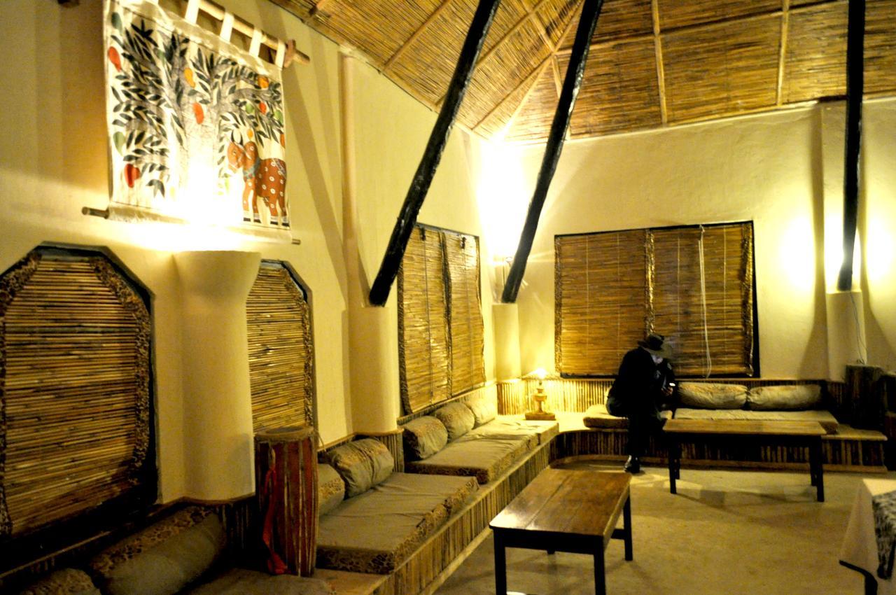 Machan Country Villa Kumarwarti Exterior foto