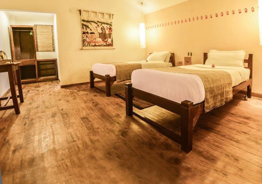 Machan Country Villa Kumarwarti Exterior foto