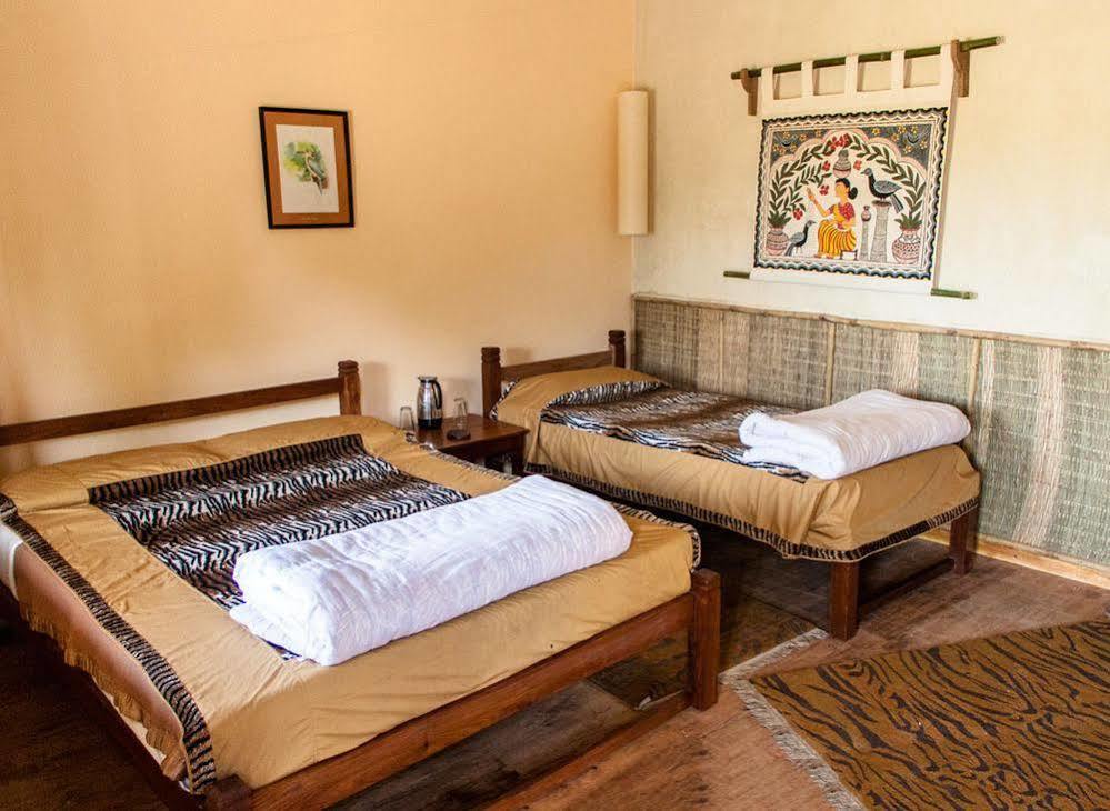 Machan Country Villa Kumarwarti Exterior foto